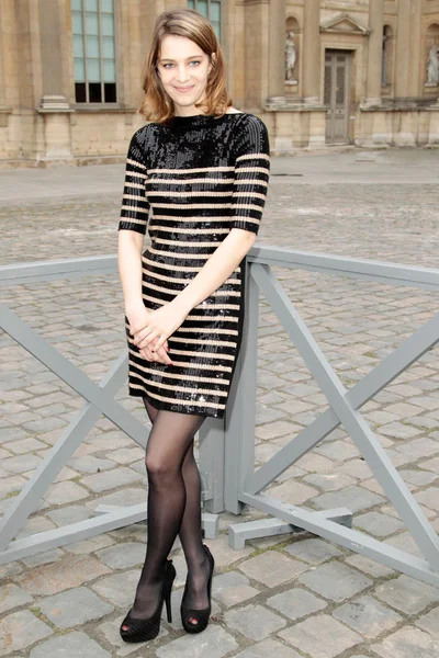 Look 3